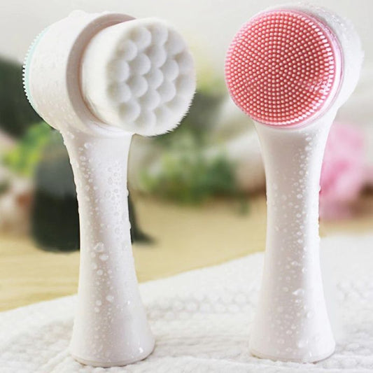 Almost Famous "Clean Freak" 2in1 Exfoliator Brush